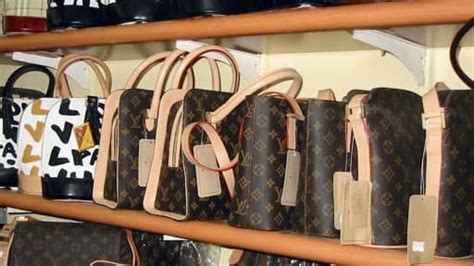 vente au personnel louis vuitton|Que deviennent les invendus dans le luxe maintenant que la.